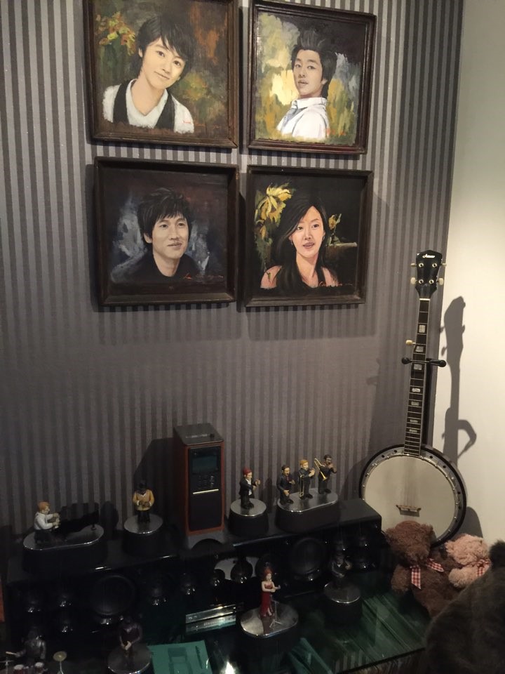 모퉁이카페 이미지
