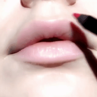 [팻맥그라스] 탱글탱글 반짝반짝한 립메이크업 구경하긔.gif | 인스티즈
