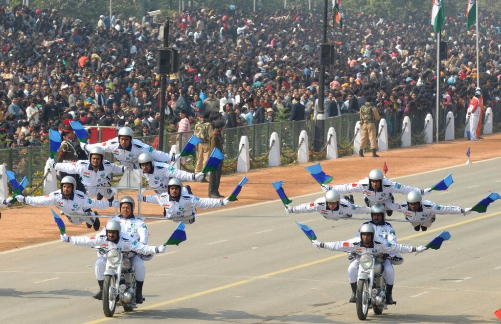 중국도 긴장케 한 인도 국군의날 모습 | 인스티즈