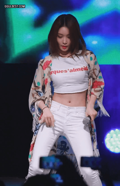 섹시가수 청하.gif | 인스티즈