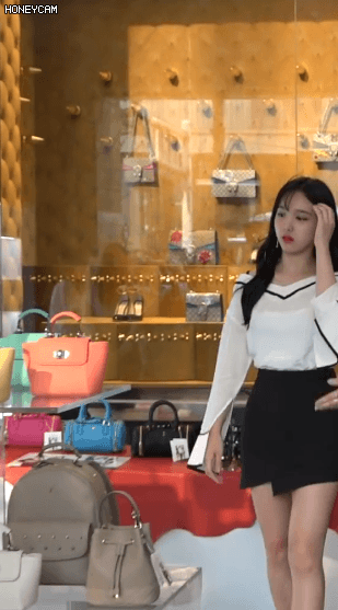 제목이 생각 안나서 그냥 다 털어내는 나연이 짤 | 인스티즈