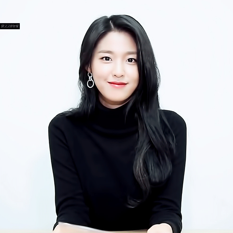 편지읽어주는 설현이.gif | 인스티즈