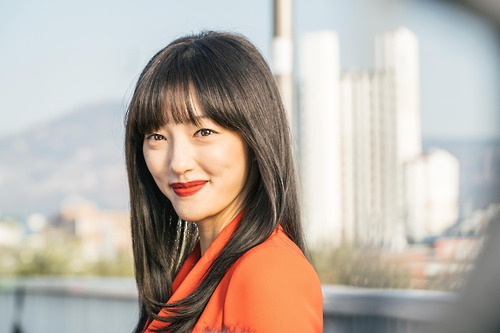 글쓴이가 보기에는 너무닮은 두 연예인 | 인스티즈