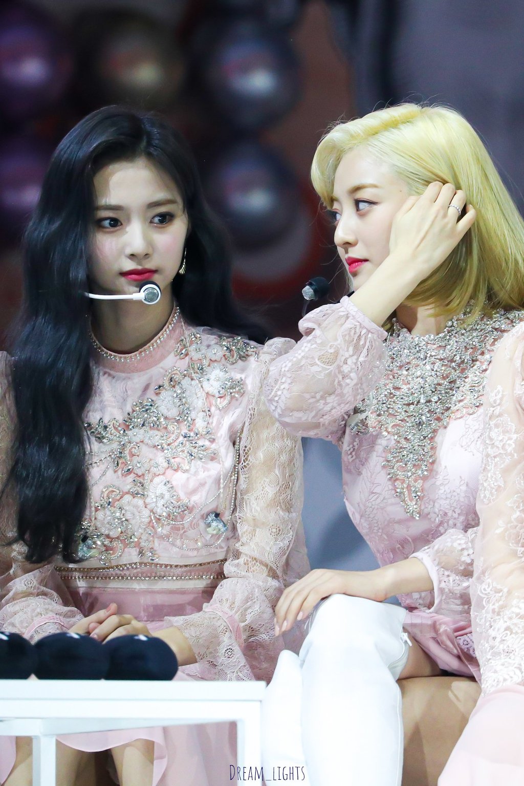 감탄만 나오는 최근 쯔위의 미모.jpgif | 인스티즈