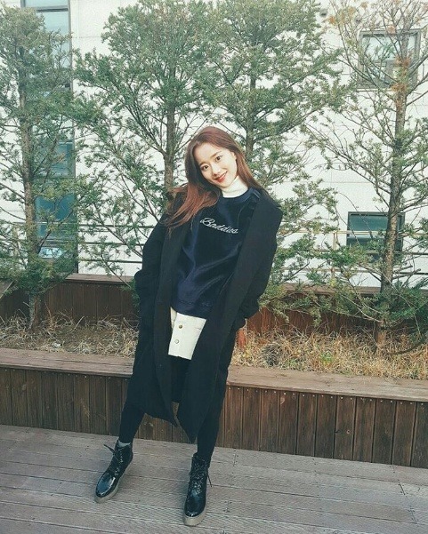 여자들이 이렇게만 입어 줬으면 (에이프릴 나은) | 인스티즈