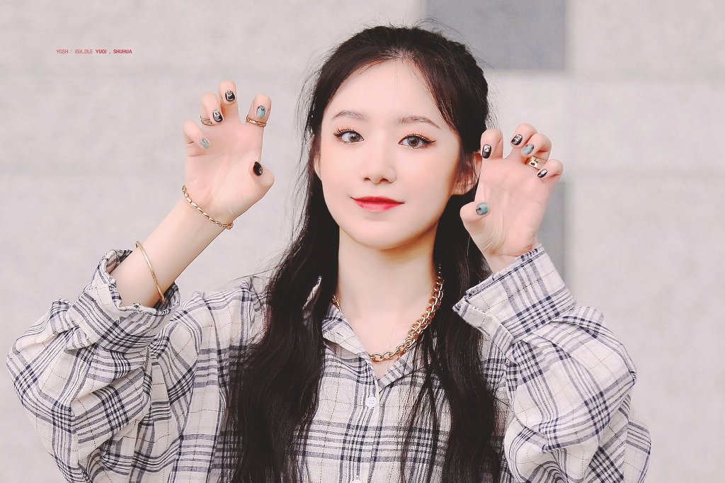 (여자)아이들의 비쥬얼담당 백설공주 슈화.jpgif (311장) | 인스티즈