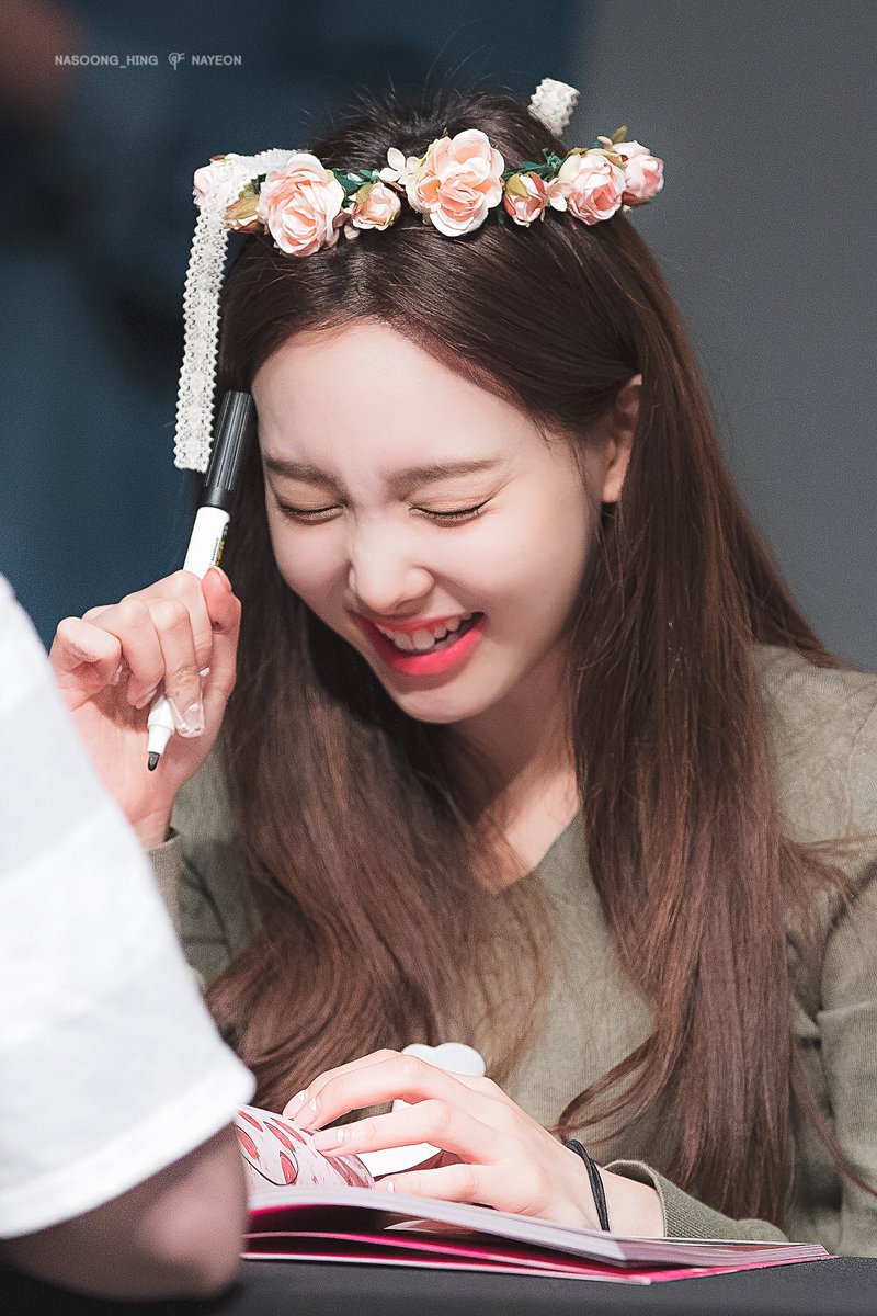 트와이스의 맏내 임나연.jpgif | 인스티즈