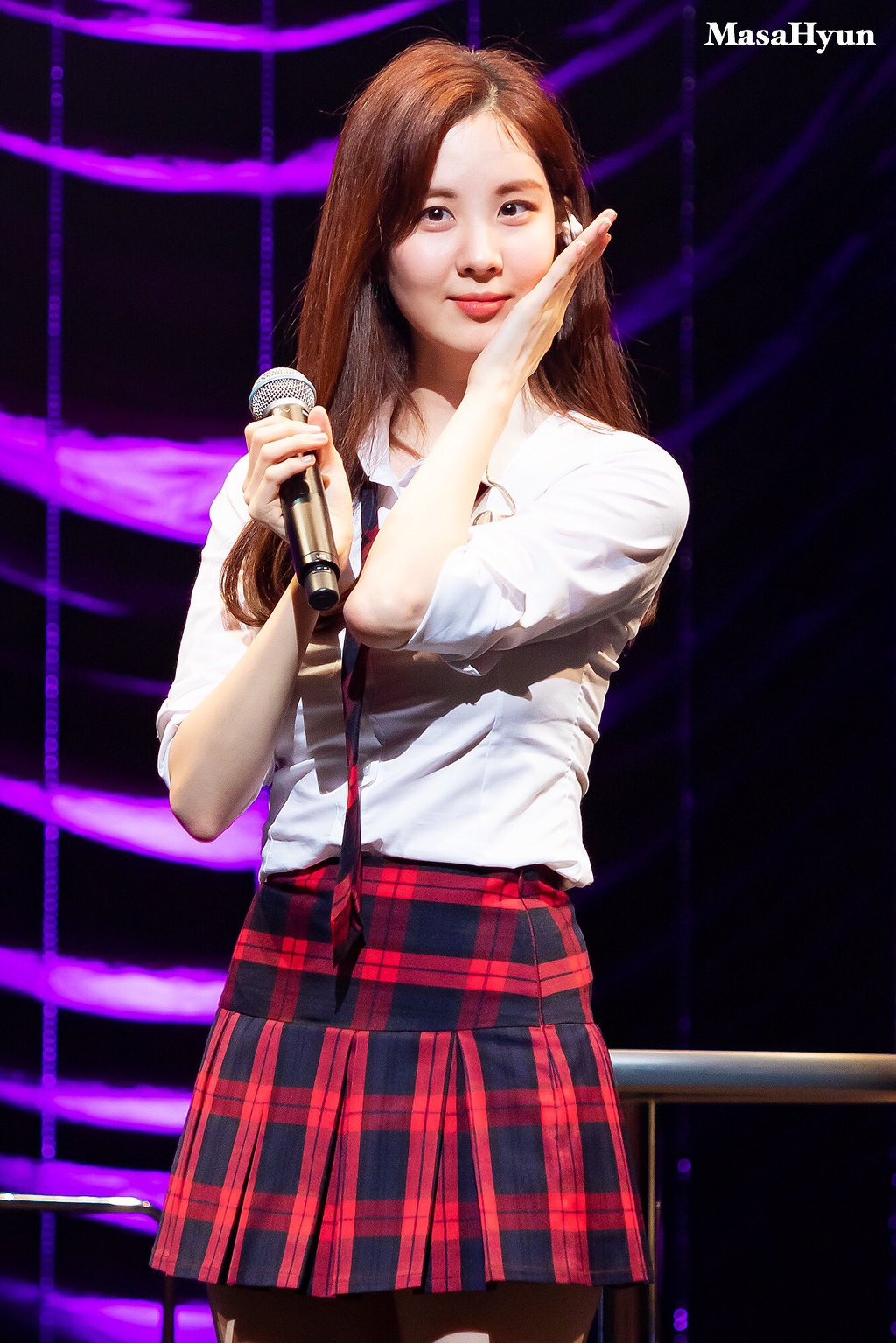 99E7F44E5C6C4D8E076D41