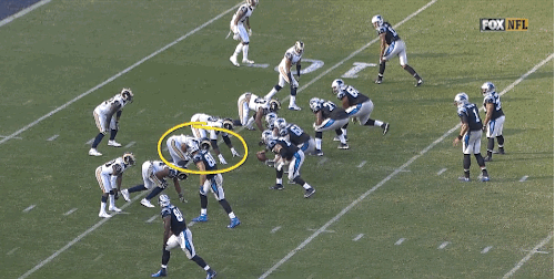 NFL 피지컬 괴물들도 쩔쩔맨다는 압도적인 성님 | 인스티즈