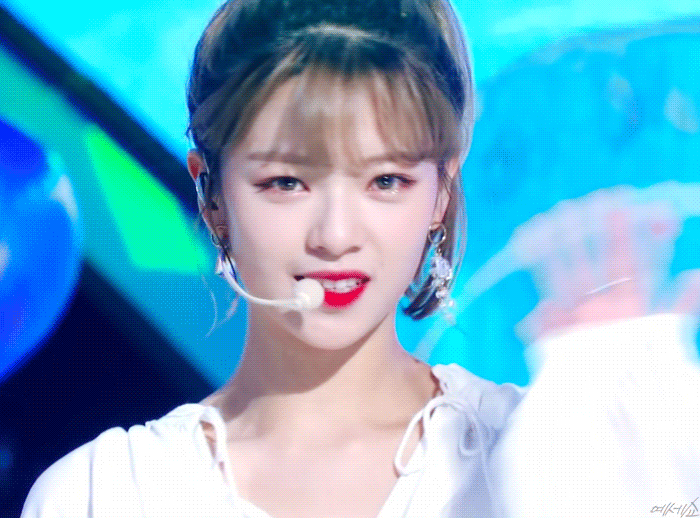 오늘자 뮤직뱅크 나연 정연 라인 花력 수준 ㄷㄷㄷ | 인스티즈