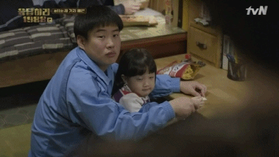 [응답하라1988] 응팔의 핵귀요미 담당 진주 - 11화.gif 데이터주의 | 인스티즈